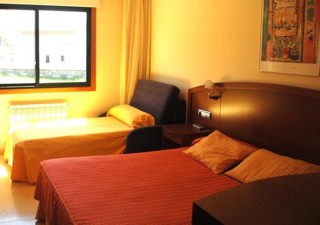 Hotel Portonovo Luaran gambar